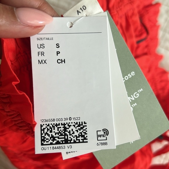 H& M Red Ruffled Strapless Top - Picture 6 of 7